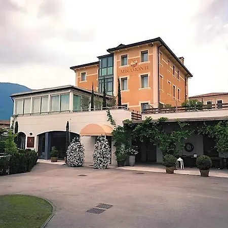 Hotel Enoteca Miramonti
