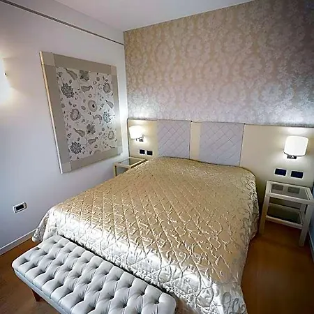 Enoteca Miramonti Hotell 3*